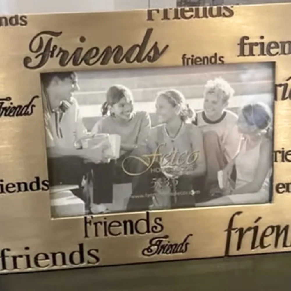 NWT FETCO 5”x 3.5” SILVER FRIENDS PHOTO METAL SILVER/TONE TABLE TOP FRAME